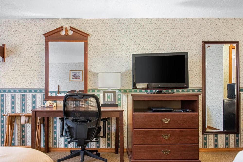 Room image 3