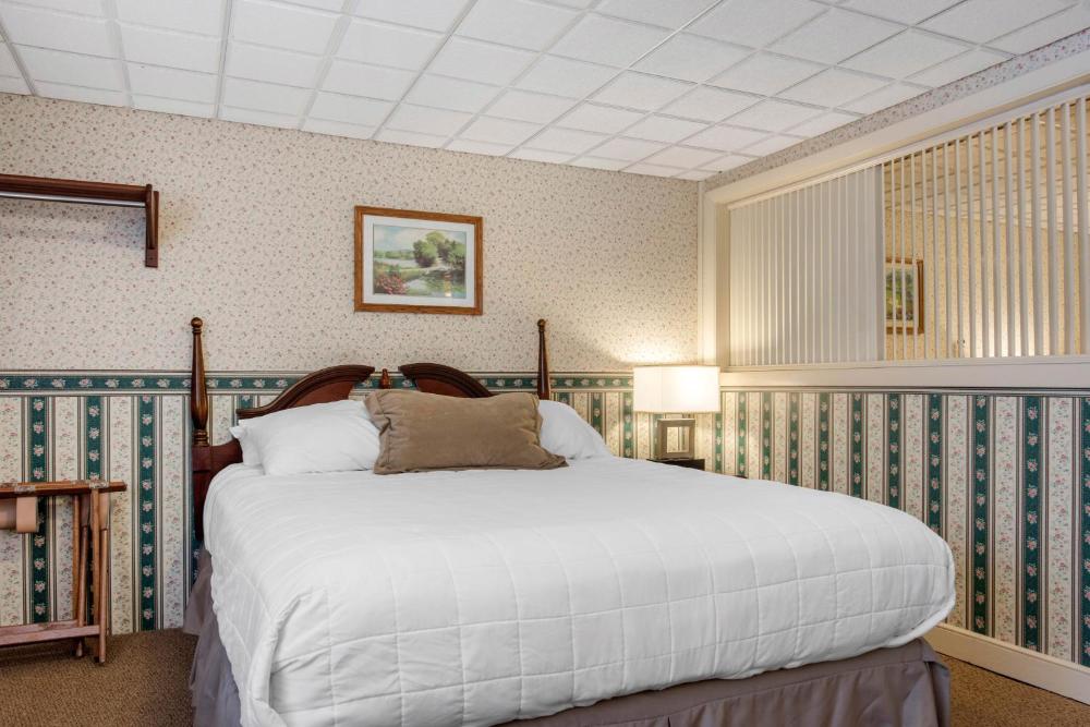 Room image 3